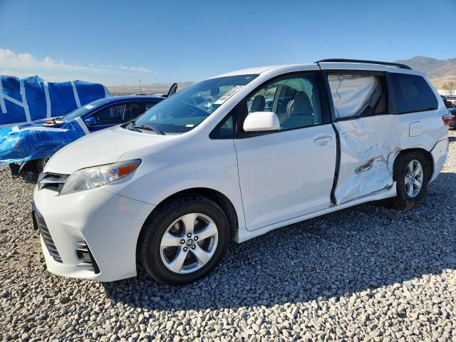 2018 TOYOTA SIENNA LE, 