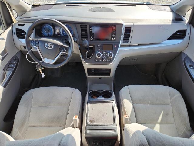 5TDKZ3DC9JS929445 - 2018 TOYOTA SIENNA LE 白色 照片 8