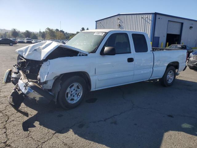 2003 CHEVROLET SILVERADO C1500, 