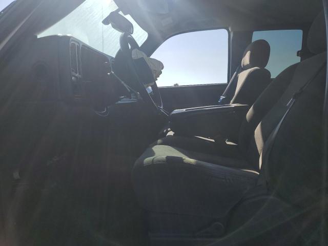 2GCEC19V731294717 - 2003 CHEVROLET SILVERADO C1500 WHITE photo 7