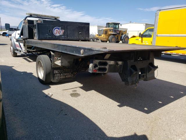 3C7WRMDJ4HG609516 - 2017 RAM 5500 Белый фото 2