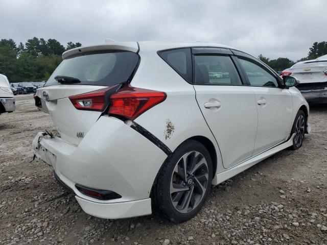 JTNKARJE3GJ512453 - 2016 TOYOTA SCION IM WHITE photo 3