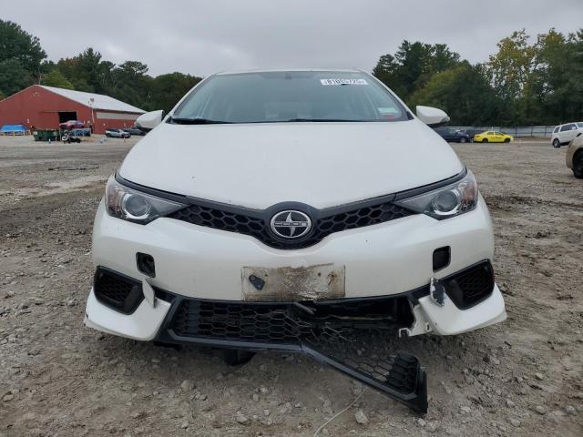 JTNKARJE3GJ512453 - 2016 TOYOTA SCION IM WHITE photo 5
