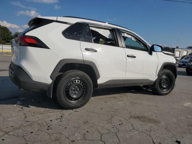 2T3G1RFV1KW062797 - 2019 TOYOTA RAV4 LE თეთრი ფოტო 3