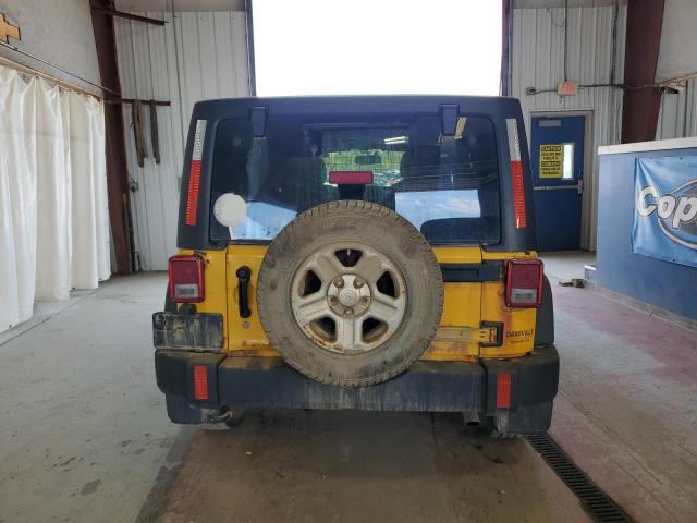1C4BJWKGXFL561882 - 2015 JEEP WRANGLER U SPORT Sarı foto 6