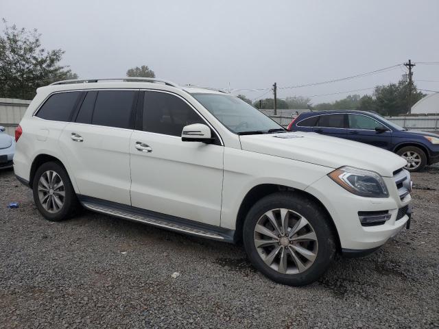 4JGDF7CE2DA172008 - 2013 MERCEDES-BENZ GL 450 4MATIC WHITE photo 4