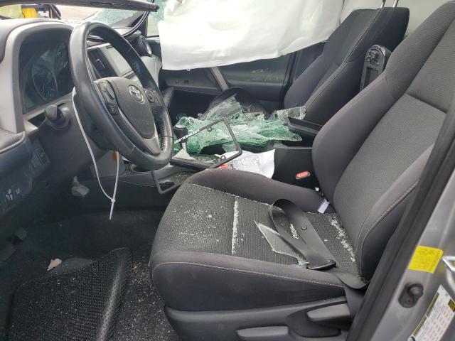 2T3WFREV1HW376618 - 2017 TOYOTA RAV4 XLE SILVER photo 7