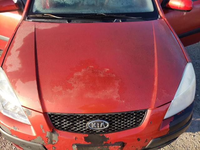 KNADE223096461812 - 2009 KIA RIO BASE RED photo 11