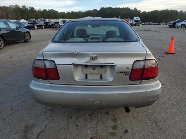 1HGCD5631VA250964 - 1997 HONDA ACCORD LX BEIGE photo 6