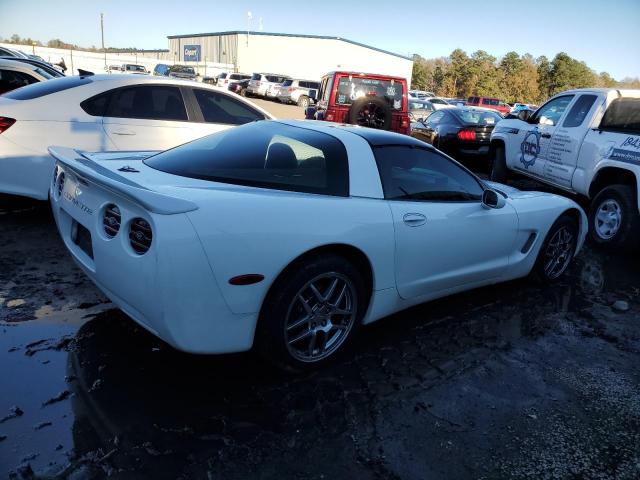 1G1YY22GX45114056 - 2004 CHEVROLET CORVETTE WHITE photo 3