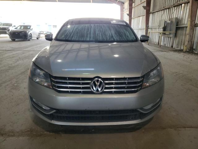 1VWCN7A37DC032137 - 2013 VOLKSWAGEN PASSAT SEL SILVER photo 5