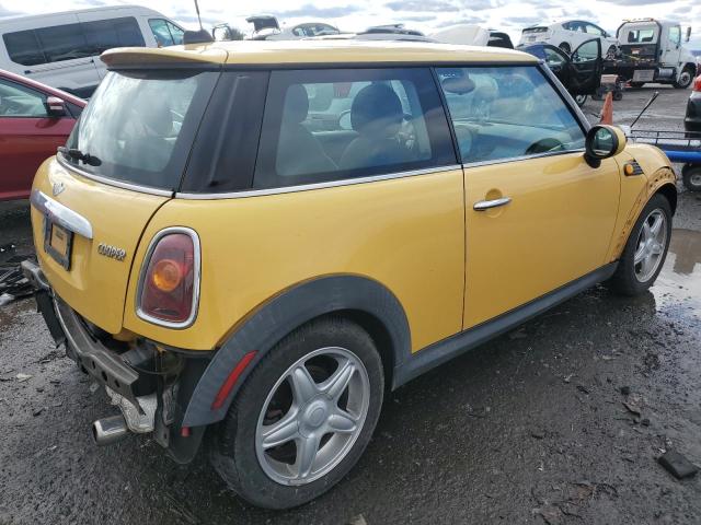 WMWMF335X7TT52260 - 2007 MINI COOPER YELLOW photo 3