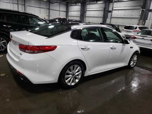 5XXGU4L31GG095063 - 2016 KIA OPTIMA EX WHITE photo 3