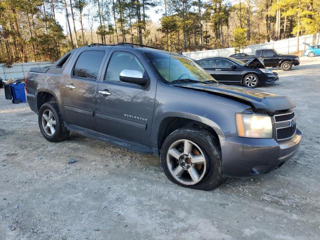 3GNMCEE06BG180394 - 2011 CHEVROLET AVALANCHE LS GRAY photo 4