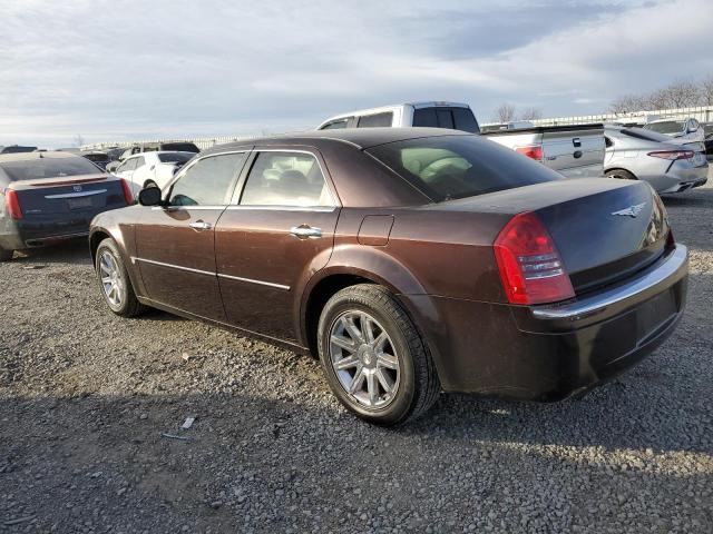 2C3JA63H65H522337 - 2005 CHRYSLER 300C BROWN photo 2