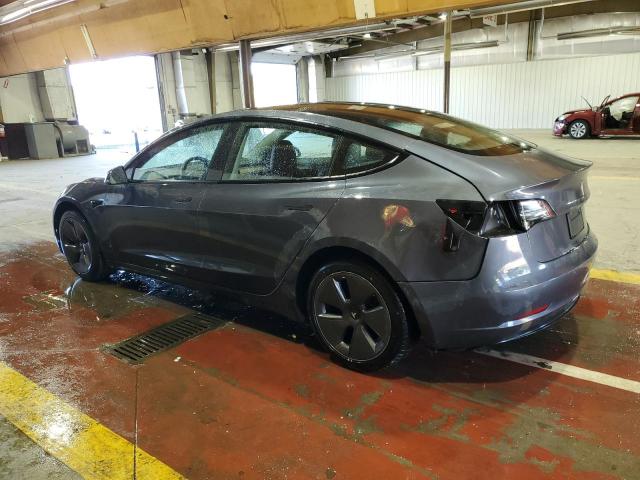 5YJ3E1EA0NF372145 - 2022 TESLA MODEL 3 Gris foto 2