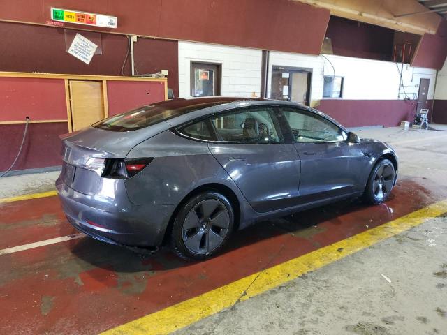 5YJ3E1EA0NF372145 - 2022 TESLA MODEL 3 Gris foto 3