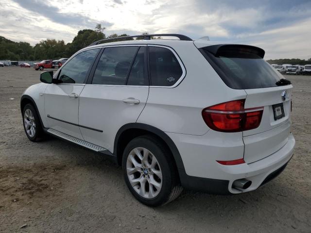 5UXZV4C59D0G53134 - 2013 BMW X5 XDRIVE35I WHITE photo 2