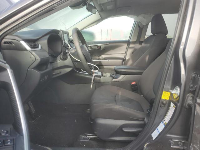 2T3G1RFV5MW226930 - 2021 TOYOTA RAV4 LE رمادي صورة 7