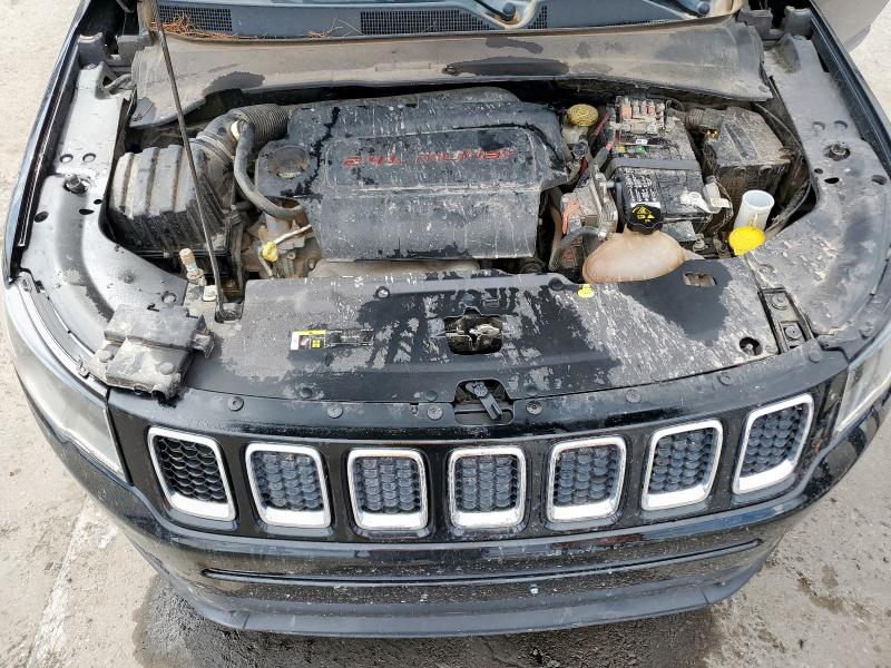 3C4NJDBB9JT179362 - 2018 JEEP COMPASS LATITUDE შავი ფოტო 12