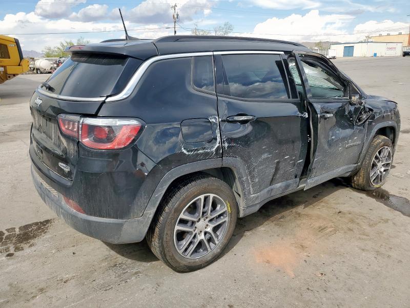 3C4NJDBB9JT179362 - 2018 JEEP COMPASS LATITUDE შავი ფოტო 3