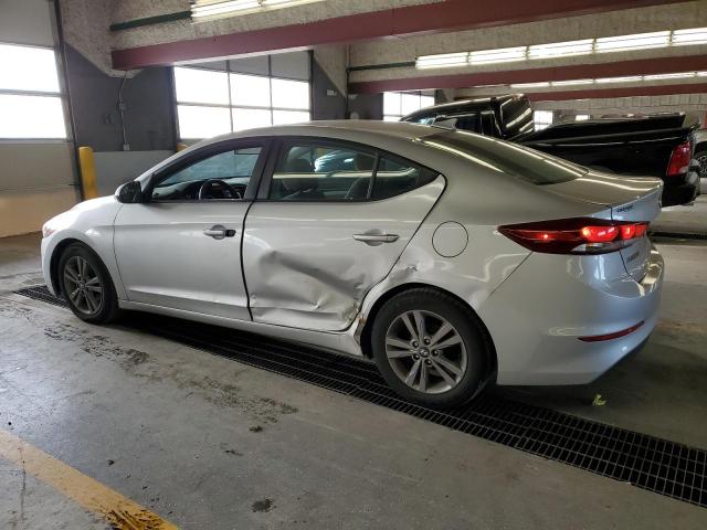 KMHD84LF7HU059807 - 2017 HYUNDAI ELANTRA SE SILVER photo 2