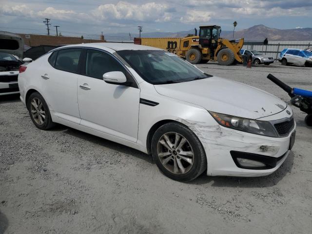 5XXGM4A70DG090227 - 2013 KIA OPTIMA LX WHITE photo 4