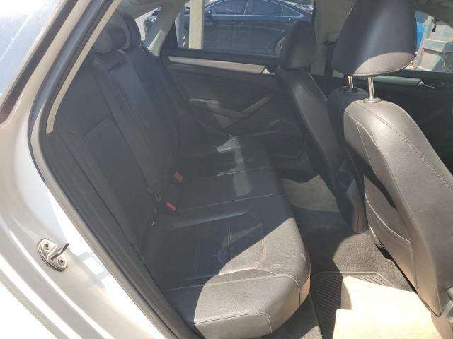 1VWAS7A32EC027395 - 2014 VOLKSWAGEN PASSAT S WHITE photo 10