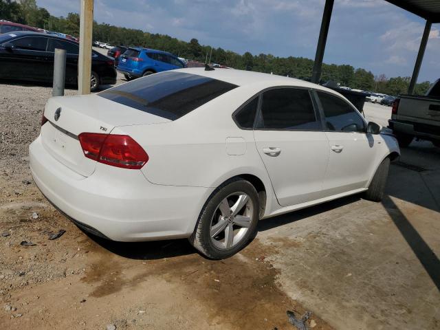 1VWAS7A32EC027395 - 2014 VOLKSWAGEN PASSAT S WHITE photo 3