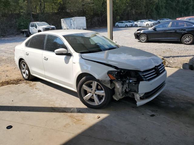 1VWAS7A32EC027395 - 2014 VOLKSWAGEN PASSAT S WHITE photo 4