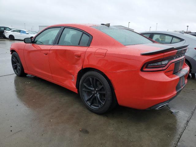 2C3CDXBG2HH657298 - 2017 DODGE CHARGER SE RED photo 2