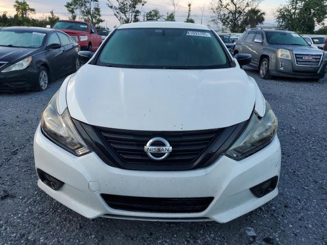 1N4AL3AP7JC159404 - 2018 NISSAN ALTIMA 2.5 WHITE photo 5