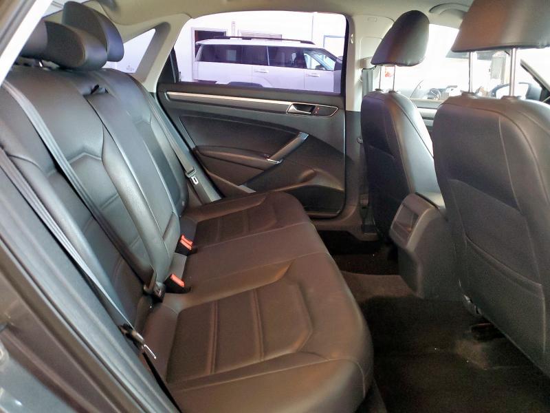 1VWDT7A38HC001320 - 2017 VOLKSWAGEN PASSAT R-LINE 灰色 照片 10