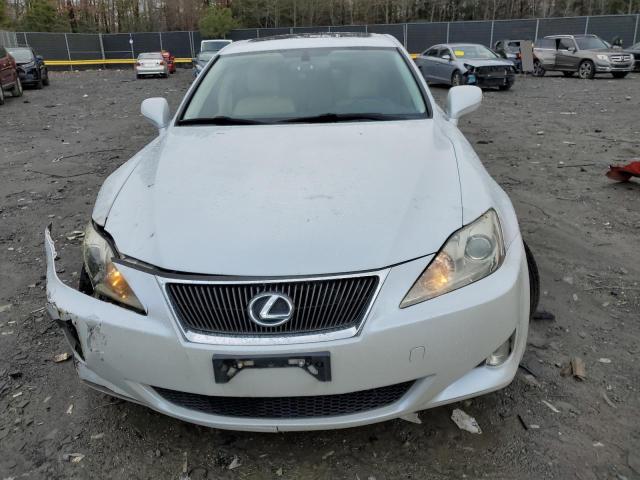 JTHCK262X72013699 - 2007 LEXUS IS 250 WHITE photo 5