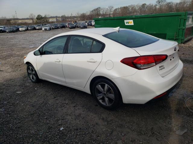 3KPFL4A72JE196004 - 2018 KIA FORTE LX WHITE photo 2