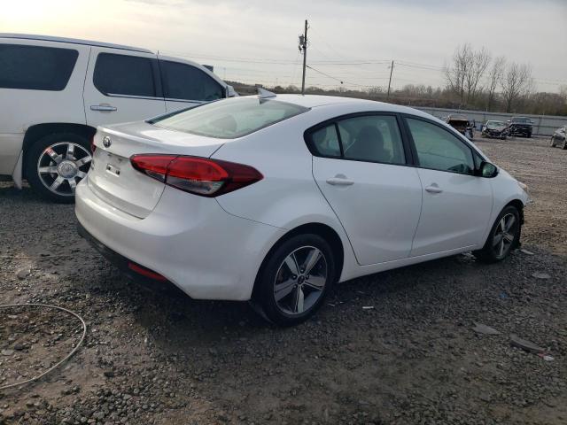 3KPFL4A72JE196004 - 2018 KIA FORTE LX WHITE photo 3