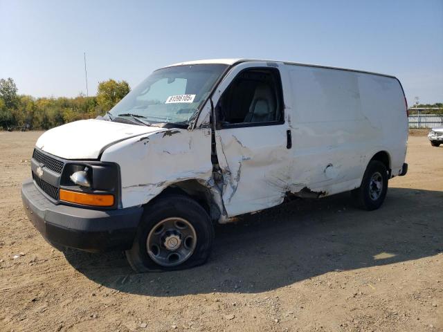 1GCGG25C581114428 - 2008 CHEV EXPRESS G2500 WHITE photo 1