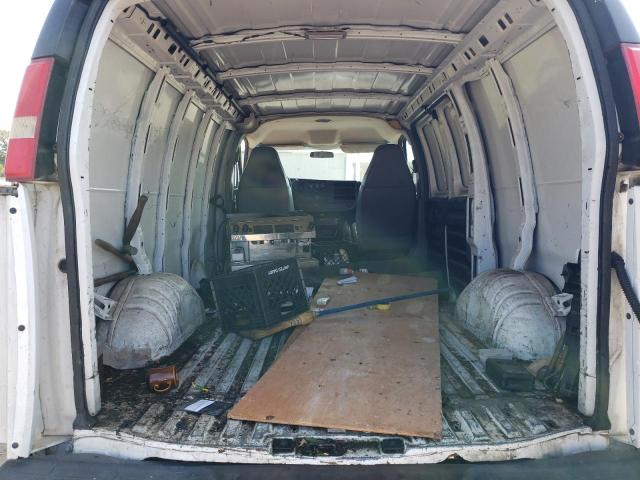 1GCGG25C581114428 - 2008 CHEV EXPRESS G2500 WHITE photo 10