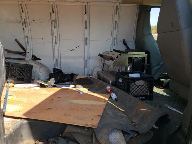 1GCGG25C581114428 - 2008 CHEV EXPRESS G2500 WHITE photo 11