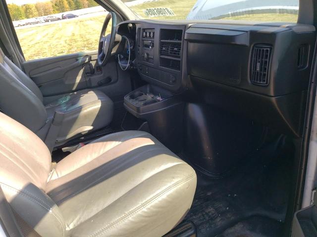 1GCGG25C581114428 - 2008 CHEV EXPRESS G2500 WHITE photo 8