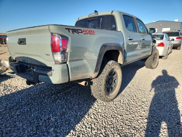 3TYCZ5AN9NT056814 - 2022 TOYOTA TACOMA DOUBLE CAB 灰色 照片 3