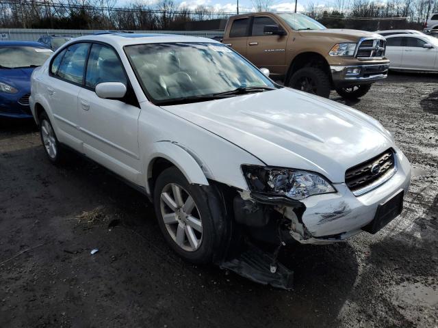 4S4BL62C467208761 - 2006 SUBARU LEGACY OUTBACK 2.5I LIMITED WHITE photo 4