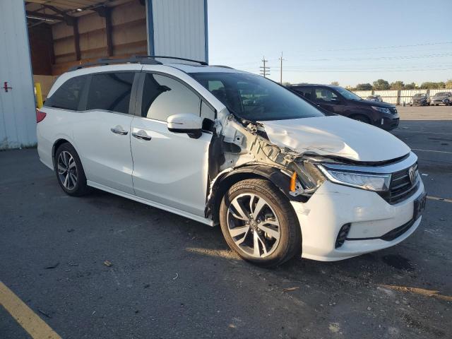 5FNRL6H88NB000977 - 2022 HONDA ODYSSEY TOURING WHITE photo 4