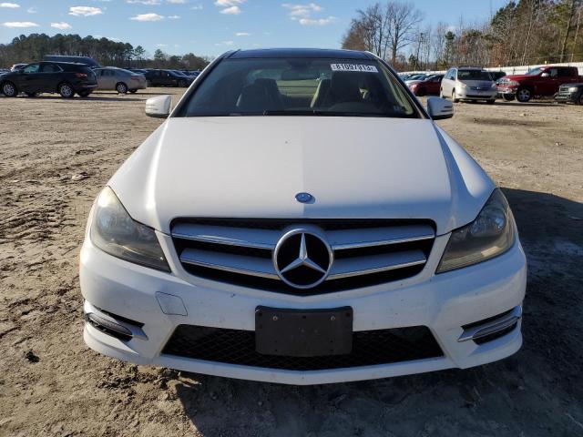 WDDGJ4HB6DG152120 - 2013 MERCEDES-BENZ C 250 WHITE photo 5