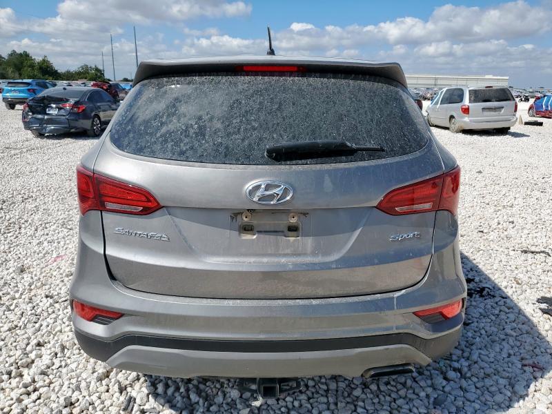 5NMZT3LB7JH082520 - 2018 HYUNDAI SANTA FE S GRAY photo 6