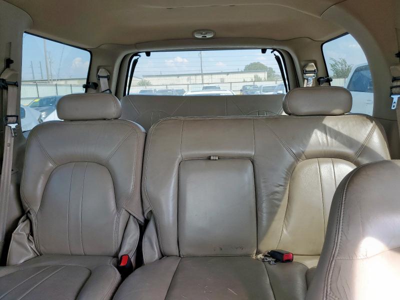 1FMRU1760YLA28348 - 2000 FORD EXPEDITION EDDIE BAUER WHITE photo 10