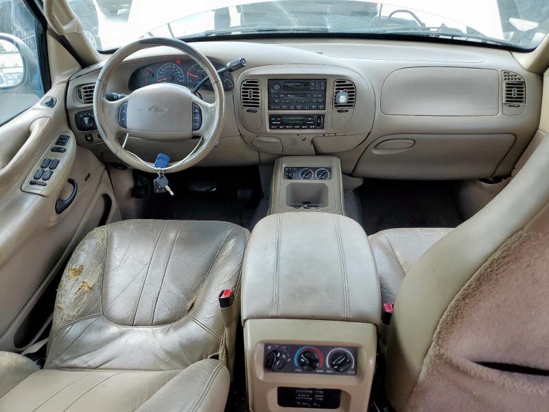 1FMRU1760YLA28348 - 2000 FORD EXPEDITION EDDIE BAUER WHITE photo 8