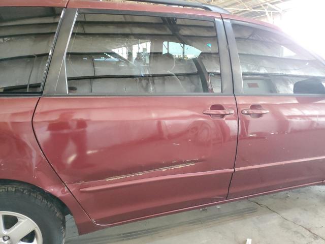 5TDZA22C45S275107 - 2005 TOYOTA SIENNA XLE MAROON photo 10