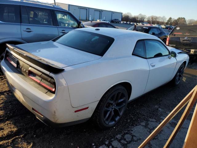 2C3CDZAG2KH735406 - 2019 DODGE CHALLENGER SXT WHITE photo 3