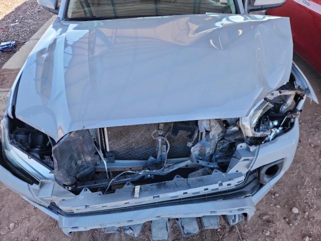 5TFAX5GN8LX165868 - 2020 TOYOTA TACOMA DOUBLE CAB GRAY photo 11